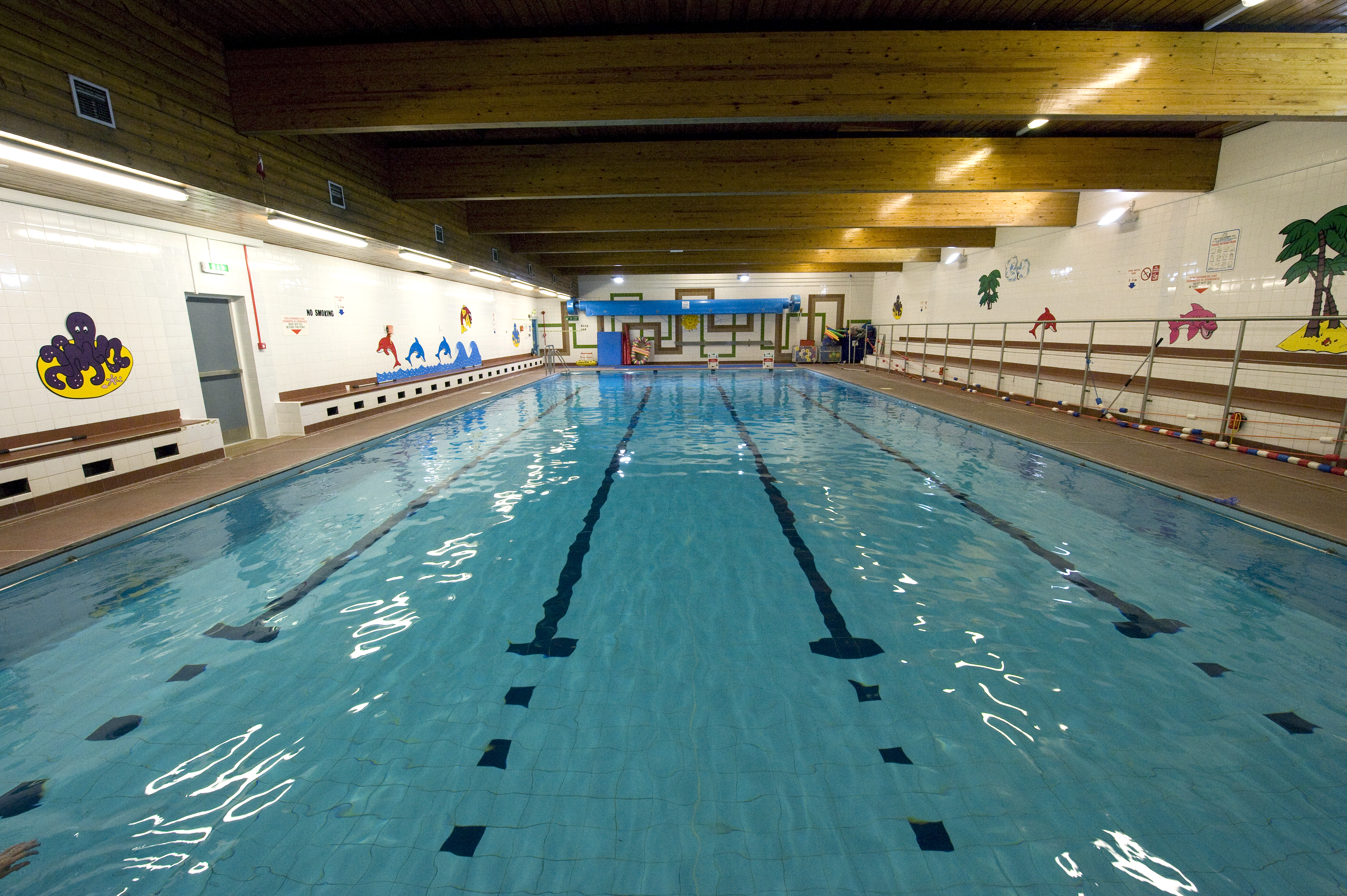 find me a swimming pool